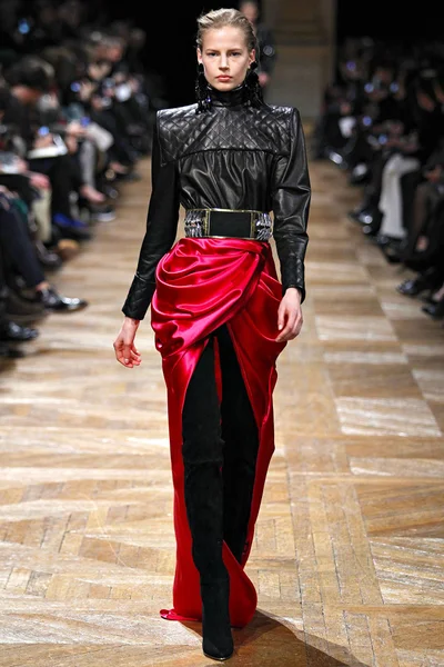 Look 37